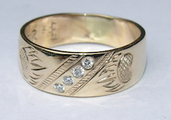 ChSt3 - 9mm Wide band with Bearclaws- with 4 channel set diamonds