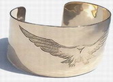 design - gold falcon bracelet