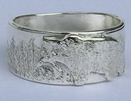 Face - Paw Appliqued Rings - Rap30 - Appliqued Grizzly on silver with trees and salmon in mouth