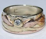 Wedding Rings - MnRMM5a- Rose and yellow gold on white gold base